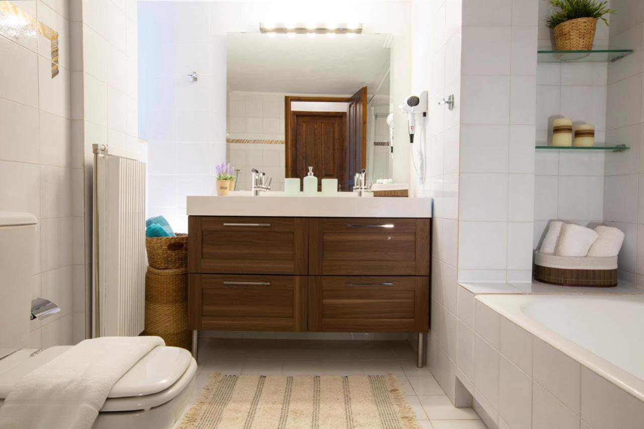 Arokaria House * Nikiana